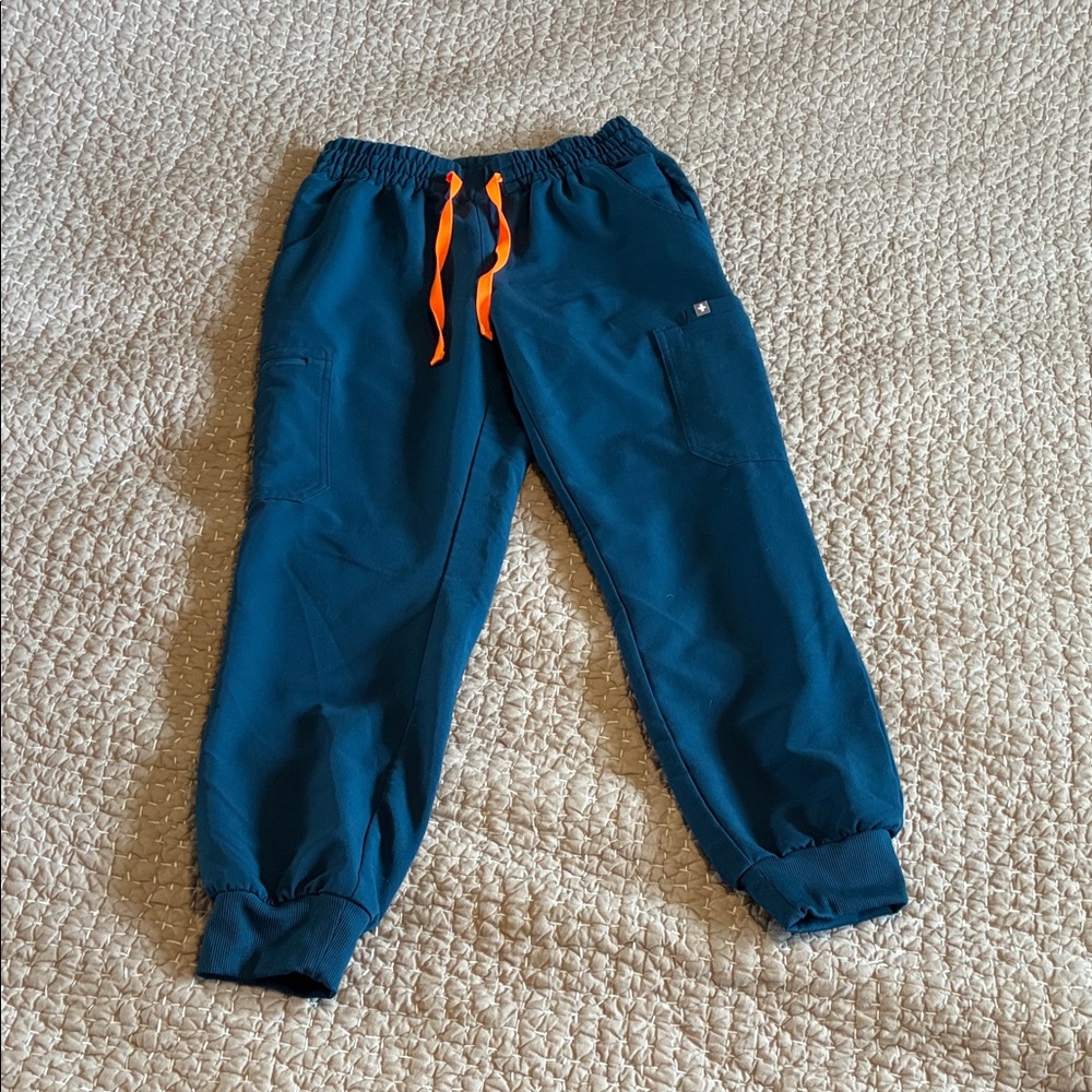 Figs women’s deep reef uman relaxed jogger scrub pant small